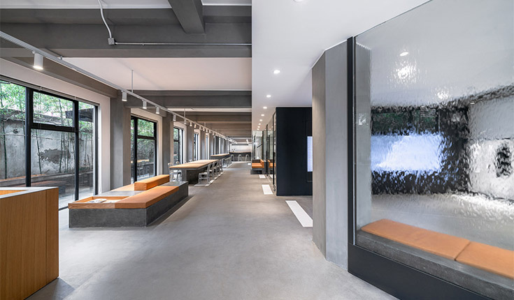 HIPANDA办公室,采用“内街”形式的空间激发办公室活力