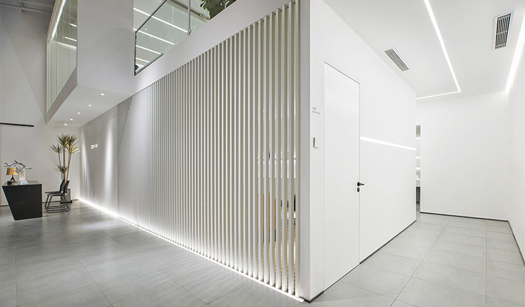 ZOOM WAY摄影工作室，表现空间的张力和矛盾感